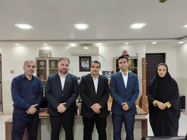 دیدار مدیران بنیاد شهید و بانک دی استان بوشهر؛ راهکارهای تسهیل خدمات به خانواده‌های شاهد و ایثارگر بررسی شد