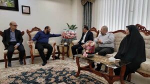 تجلیل معاون رئیس جمهور و رئیس بنیاد شهید از خانواده شهدای جنگ رمضان در شهریار