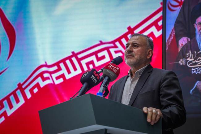 ایثار و مقاومت رمز ایستادگی ملت ایران در برابر دشمنان