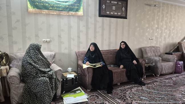 تکریم ایثارگران خراسان رضوی؛ دیدار مدیرکل بنیاد شهید با جانبازان و خانواده‌ها