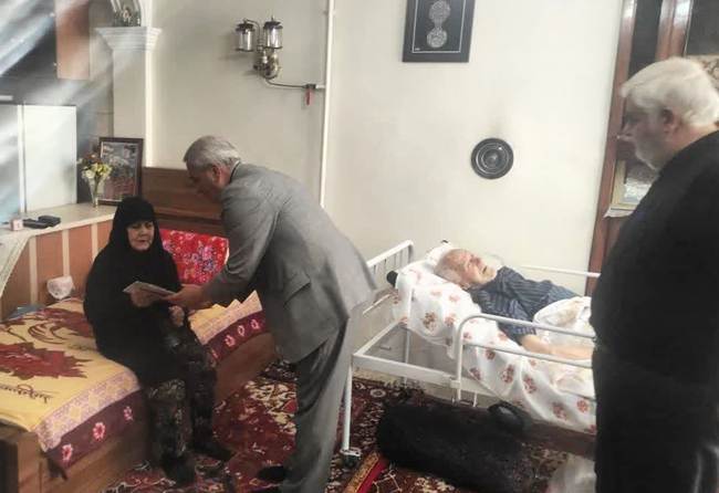 تجلیل مدیرکل بنیاد آذربایجان شرقی از فرزند نخبه شهید خلبان قادر اسدی