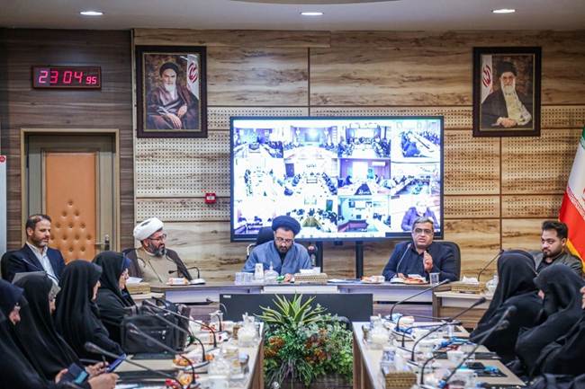 جانشین فرمانده بسیج بنیاد شهید: چادر بانوان نماد افتخار و سلاح مقابله با توطئه‌های فرهنگی است