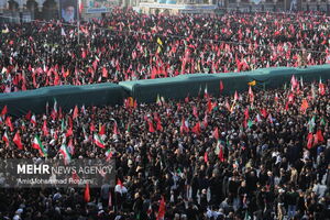پیام ایرانی‌ها در مراسم باشکوه تشییع رهبر شهیدخطاب به آمریکا و اسرائیل