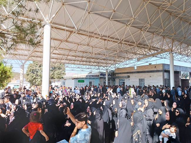 برگزاری مراسم تشییع پیکر مطهر شهید محسن نجاتی در ایلام