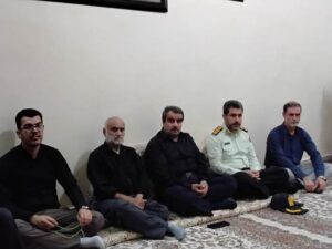 دیدار مدیرکل بنیاد شهید بوشهر با خانواده شهید حمیدرضا دهقانی، از شهدای حمله تروریستی آمریکا