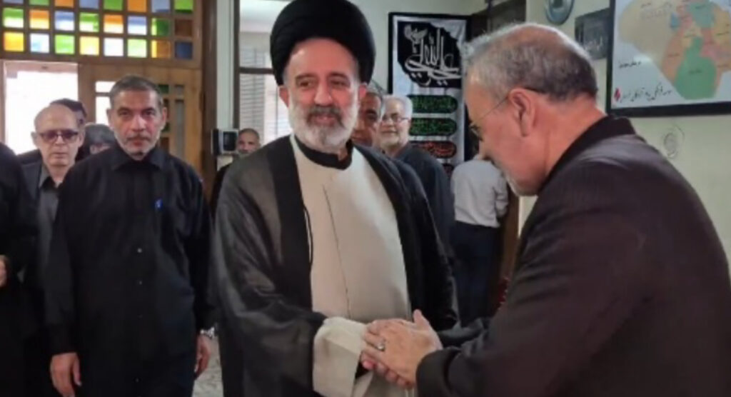بازدید مسئولان بنیاد شهید از موکب مؤسسه پیام آزادگان خراسان رضوی