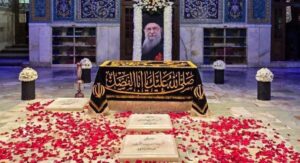 محمد روح‌الامین، خالق نوشته پوش مزار رهبر شهید