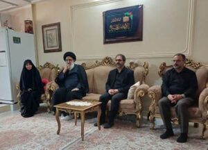 دیدار نماینده ولی‌فقیه در البرز با خانواده شهیدان «چگینی» و «گل‌چینی»