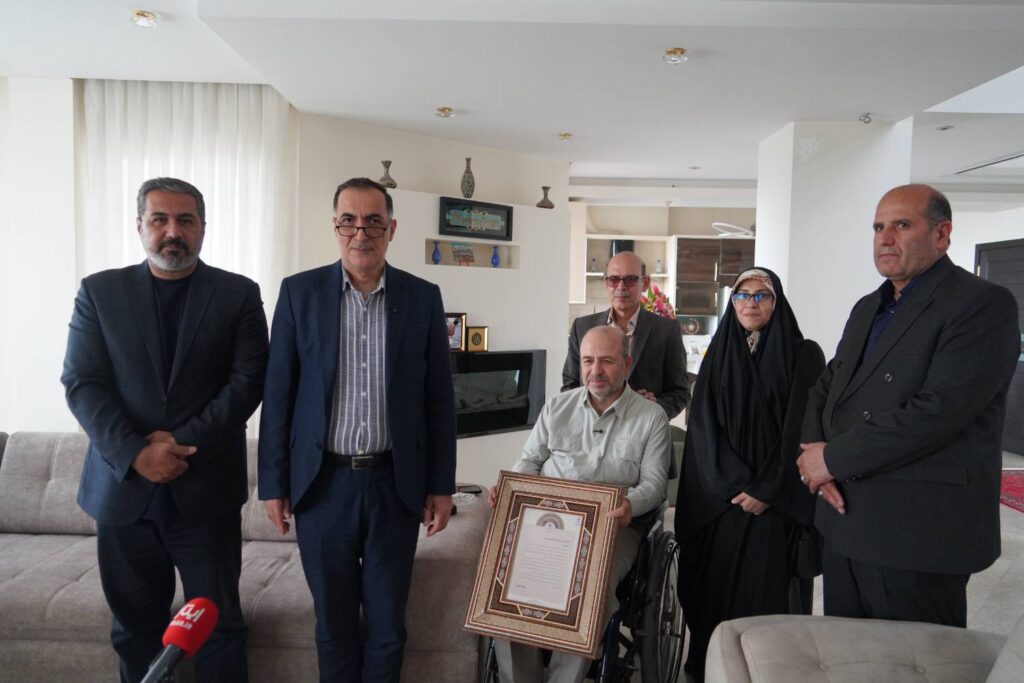 دکتر موسوی در دیدار با پزشکان جانباز: شما الگوی اخلاق و خدمت در تمامی عرصه‌ها هستید