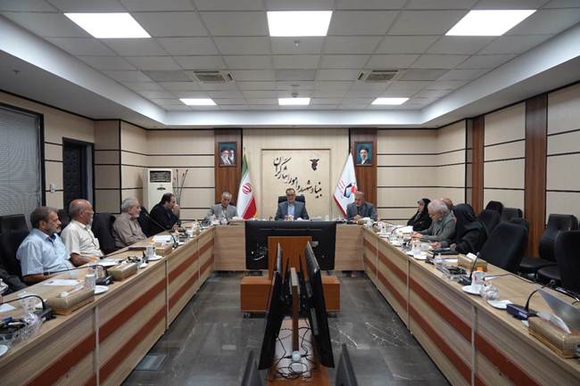 معاون رئیس‌جمهور: آزادگان و ایثارگران اندیشه‌سازان اصلی انقلاب اسلامی هستند