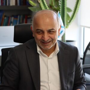 تأکید مدیرعامل بیمه دی بر نقش بی‌بدیل پزشکان در ارتقای سطح سلامت ایثارگران
