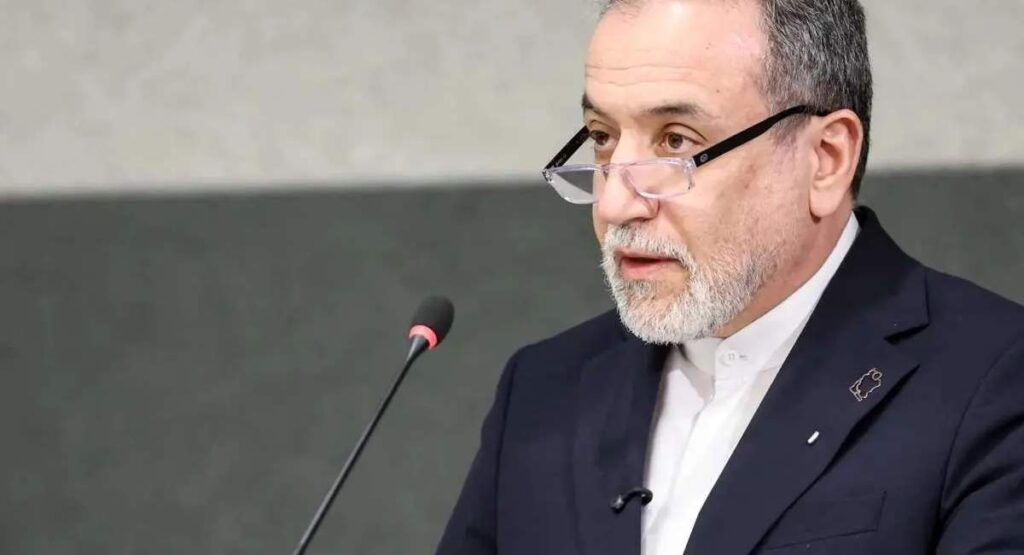 عراقچی: مذاکرات با عمان درباره تنگه هرمز در مراحل پایانی است