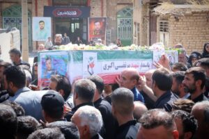 تشییع پیکر شهید مرتضی اکبری در شهرستان خمین با حضور مقامات استان و ایثارگران