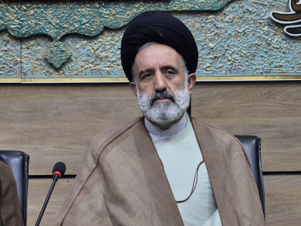 نماینده ولی فقیه در بنیاد شهید: جامعه اسلامی باید خانواده شهدا را در اولویت قرار دهد