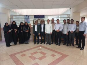 تقدیر متفاوت مدیرکل بنیاد شهید البرز از کارکنان؛ دیدار سرزده و صمیمی در محل کار به مناسبت روز کارمند