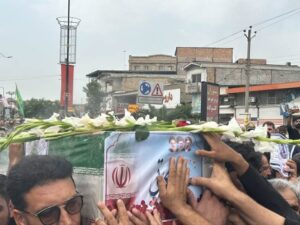 تشییع پیکر شهید مدافع وطن ناوسروان حامد اکاتی در خان‌ببین