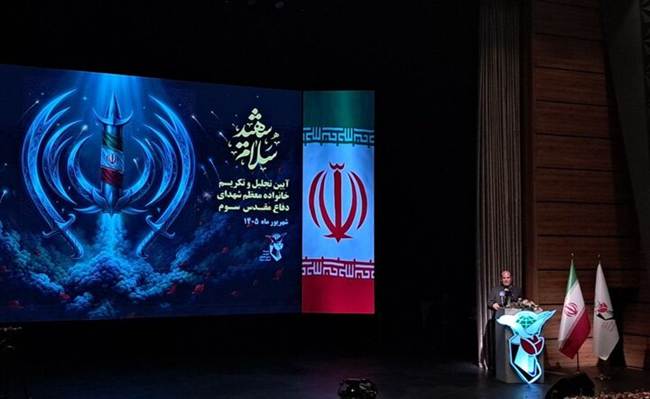 مدیرکل بنیاد شهید تهران بزرگ: فرهنگ ایثار، نسخه شفابخشِ مقابله با دشمن است