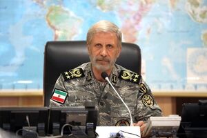 سرلشکر حاتمی: پدافند هوایی، اولویت اول دفاع از کشور است