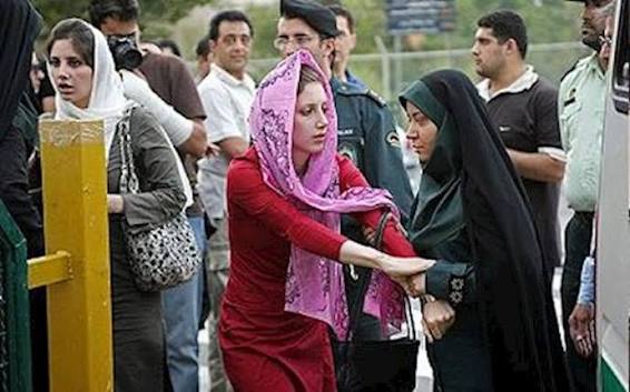 عریانی در حال عادی‌شدن؛ جامعه تا کجا تاب می‌آورد؟