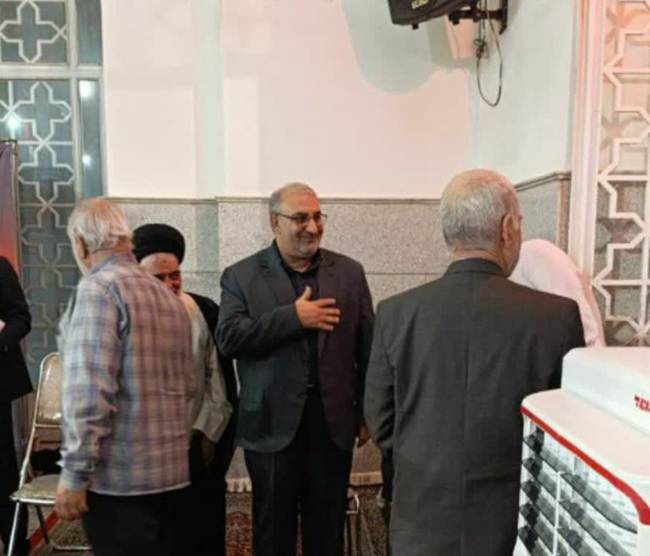 برگزاری مراسم گرامیداشت هفته دولت و پاسداشت مقام والای شهدای والامقام در اصفهان