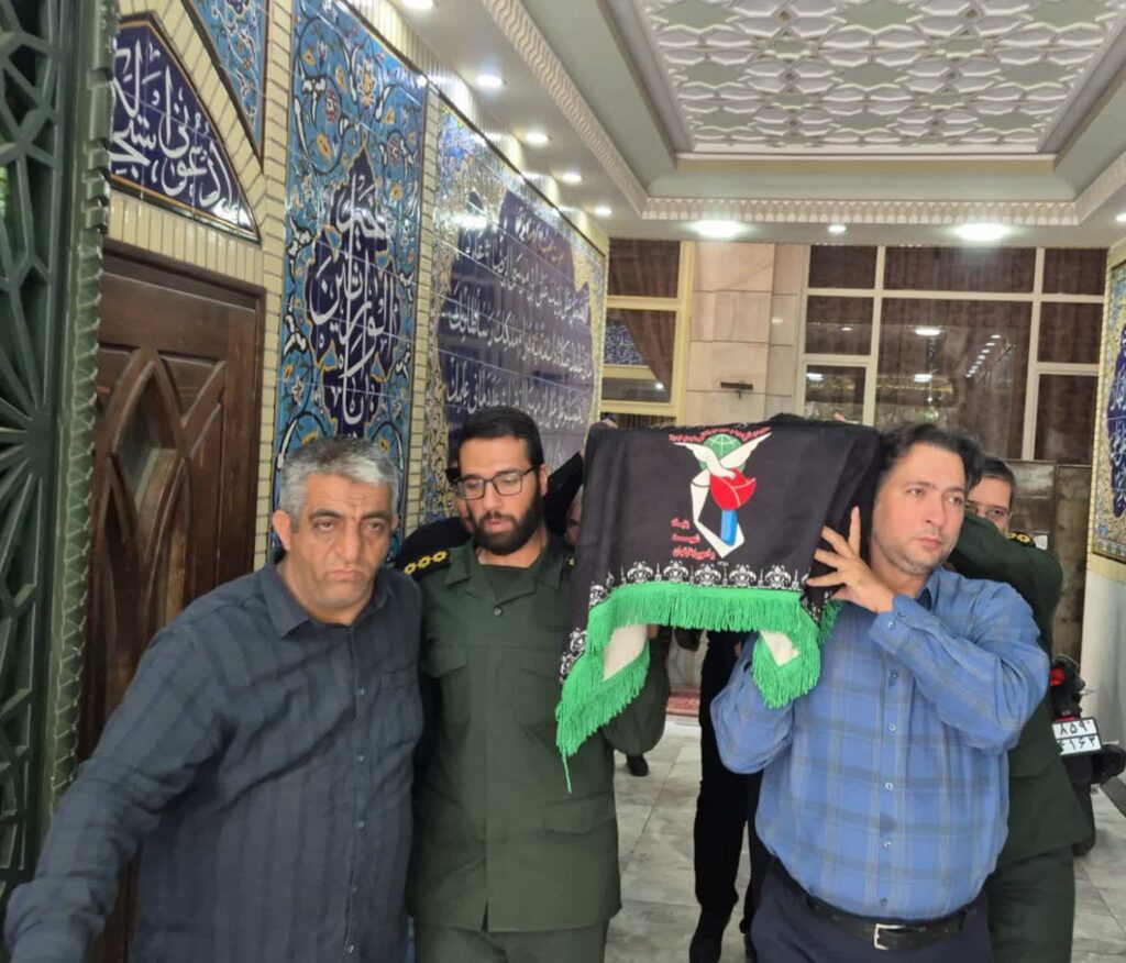 مراسم تشییع پیکر مطهر مادر شهیدان مجید و حمیدرضا مختارزاده تبریزی در مشهد