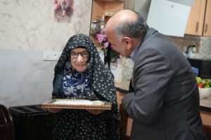 دیدار مدیرعامل بیمه دی با خانواده‌های شهدا؛ تداوم خدمت‌رسانی به ایثارگران