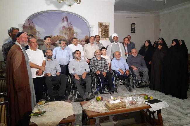 دیدار مدیرکل بنیاد شهید قم با جانباز ۷۰ درصد دوران دفاع مقدس
