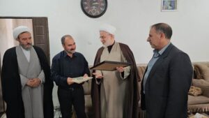 تجلیل مسئولان استان کردستان از صبر و استقامت خانواده شهید مدافع وطن «مهدی رستمی»