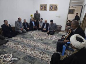 تکریم رئیس بنیاد شهید و امور ایثارگران از خانواده شهیدان صفایی در لامرد: خانواده‌های شهدا پرچم‌داران اصلی و مایه برکت نظام هستند