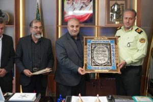 دیدار مدیرکل بنیاد شهید اصفهان با فرمانده انتظامی استان؛ تأکید بر ترویج فرهنگ ایثار و شهادت