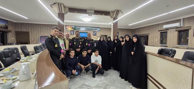 دیدار مدیرکل بنیاد شهید خراسان جنوبی با فرمانده انتظامی استان به مناسبت هفته فراجا